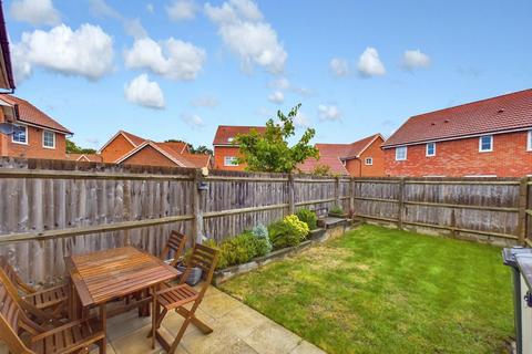 2 bedroom end of terrace house to rent, Pius Avenue, North Hykeham, Lincoln