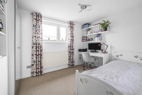 22 Humphreys Road, Cambridge, CB4 2JR