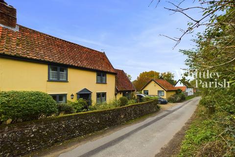 2 bedroom semi-detached house for sale, Cherry Tree Lane, Botesdale