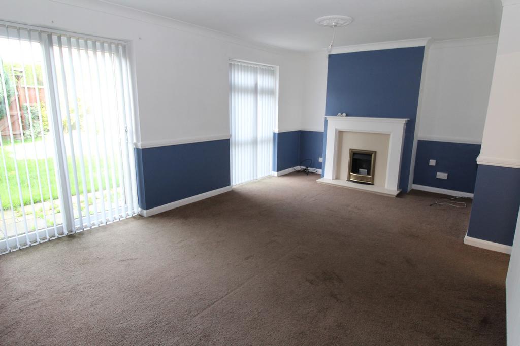 Deanwood Close, Gillingham, Kent, ME8 3 bed terraced house to rent £