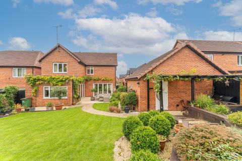 4 bedroom detached house for sale, Parkwood Close, Damstead Park, Alfreton, Derbyshire, DE55