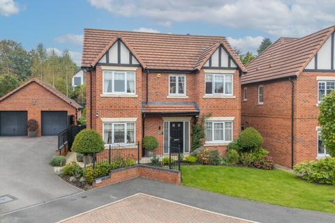 4 bedroom detached house for sale, Parkwood Close, Damstead Park, Alfreton, Derbyshire, DE55