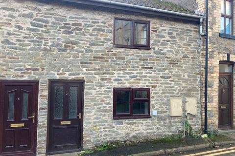 2 bedroom terraced house to rent, Wylcwm Street, Knighton