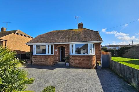 2 bedroom detached bungalow for sale, Clifftown Gardens, Herne Bay, CT6 8DE