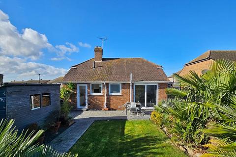 2 bedroom detached bungalow for sale, Clifftown Gardens, Herne Bay, CT6 8DE