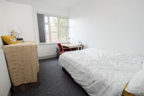 7 bedroom house to rent, Oak Tree Lane, Birmingham B29