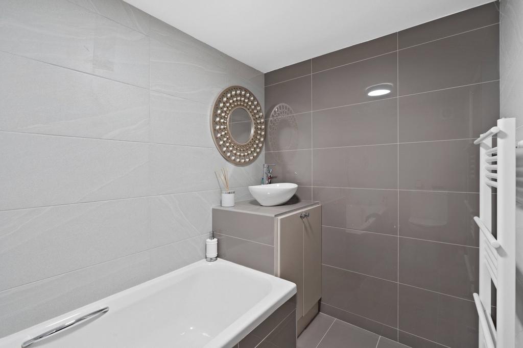 Ensuite Bathroom