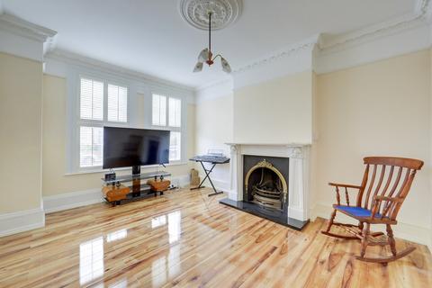 54 Balloch Road, London, SE6 1SW