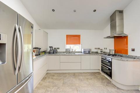 54 Balloch Road, London, SE6 1SW