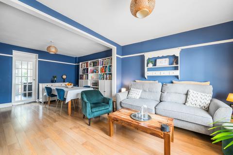 30 Dunton Road, Romford, RM1 4AH