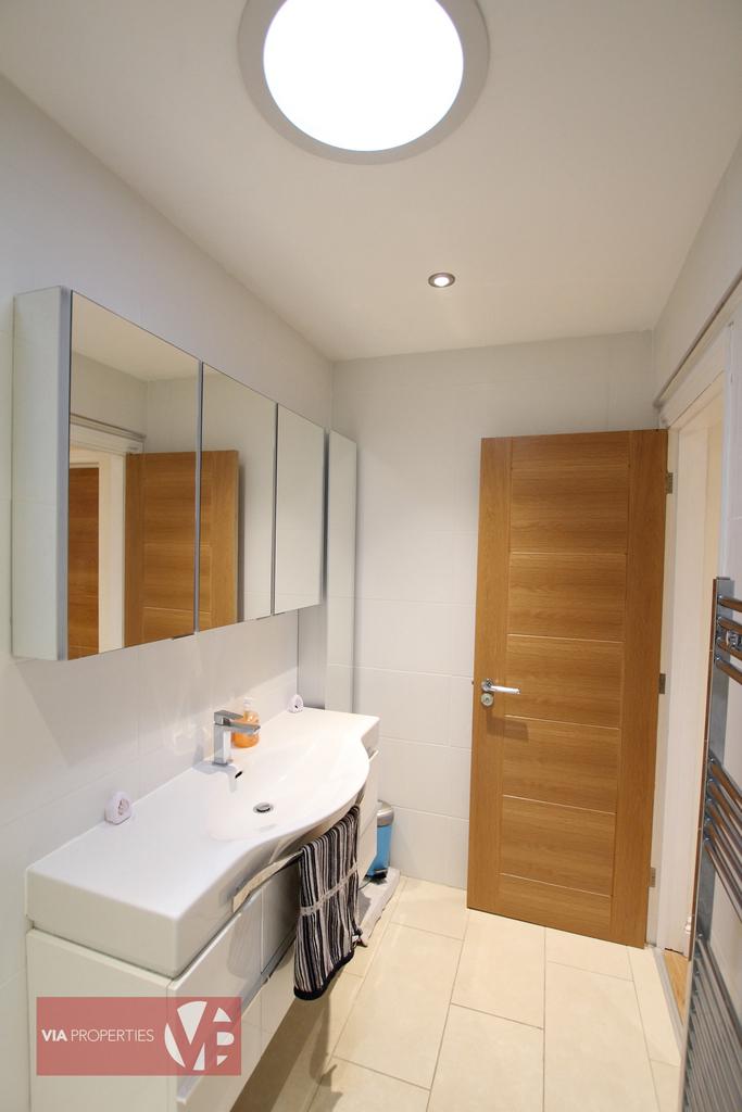 11 Burford Street Hoddesdon via properties...