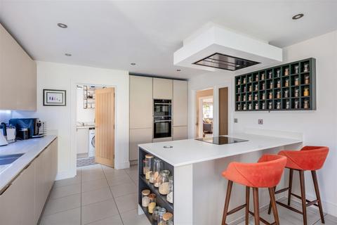 3 Hewitt Road, Barford, Warwick, CV35 8EZ
