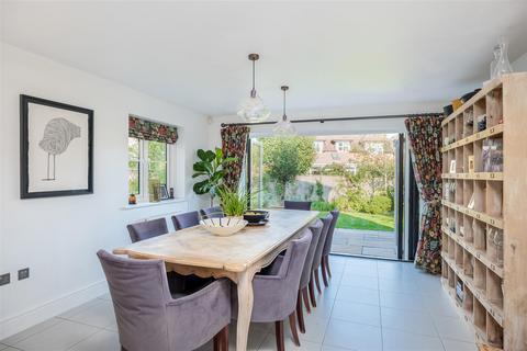 3 Hewitt Road, Barford, Warwick, CV35 8EZ