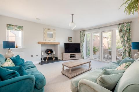 3 Hewitt Road, Barford, Warwick, CV35 8EZ
