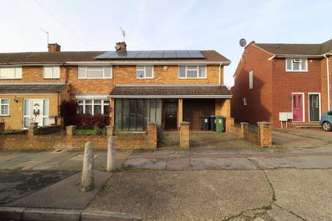 4 bedroom end of terrace house for sale, Haleswood Road, Hemel Hempstead, Hertfordshire, HP2