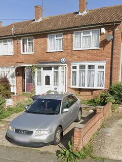 3 bedroom terraced house for sale, Hawkshill Road, Slough SL2