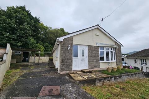 2 bedroom detached bungalow to rent, Kingrosia Park, Clydach, Swansea