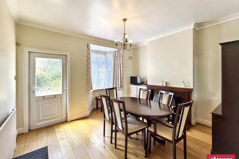 2 bedroom terraced house for sale, Springfield Drive, High Street, Kings Heath, Birmingham, B14 7BQ