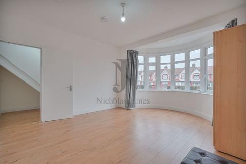 2 bedroom apartment to rent, Great Cambridge Road, London N17