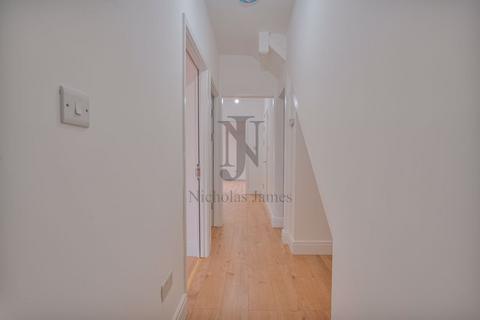 2 bedroom apartment to rent, Great Cambridge Road, London N17