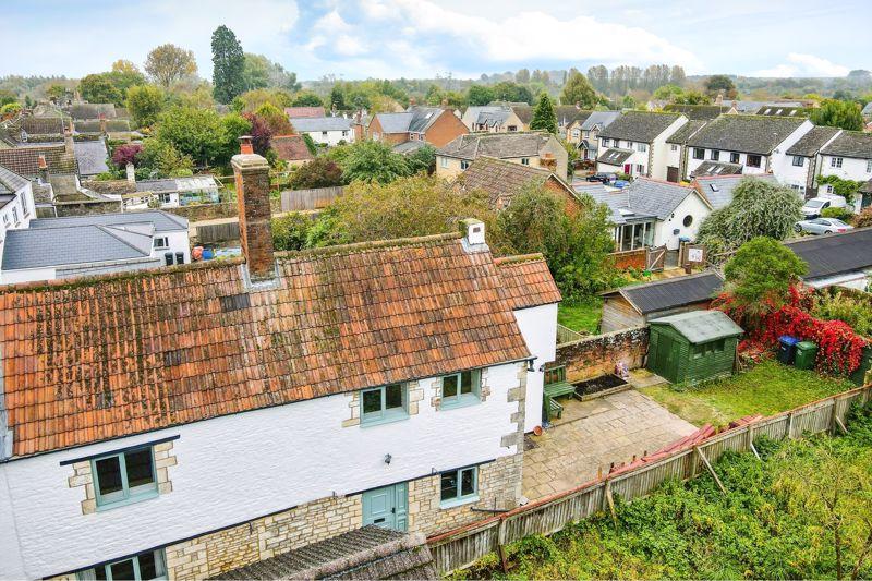 High Street, Cricklade, Wiltshire 3 bed semidetached house for sale