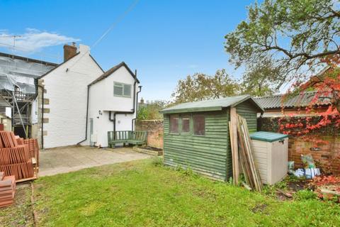 3 bedroom semi-detached house for sale, High Street, Cricklade, Wiltshire