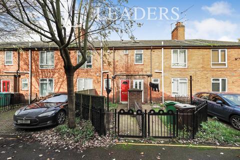 1 bedroom maisonette to rent - Shortwood Close, NG1