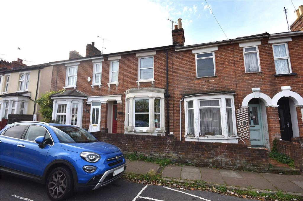 Aylesbury HP21 2 bed terraced house to rent £1,250 pcm (£288 pw)