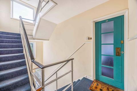 1 bedroom flat for sale, Oyster Street, Old Portsmouth