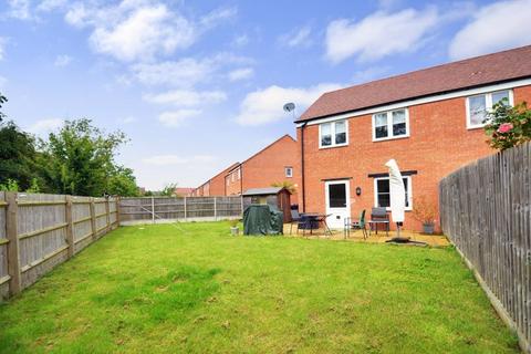 2 bedroom terraced house for sale, Havill Crescent, Banbury OX15