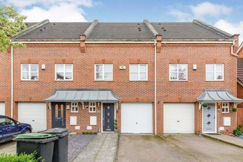 Haynes Road, Bedford MK42 3 bed terraced house for sale £315,000
