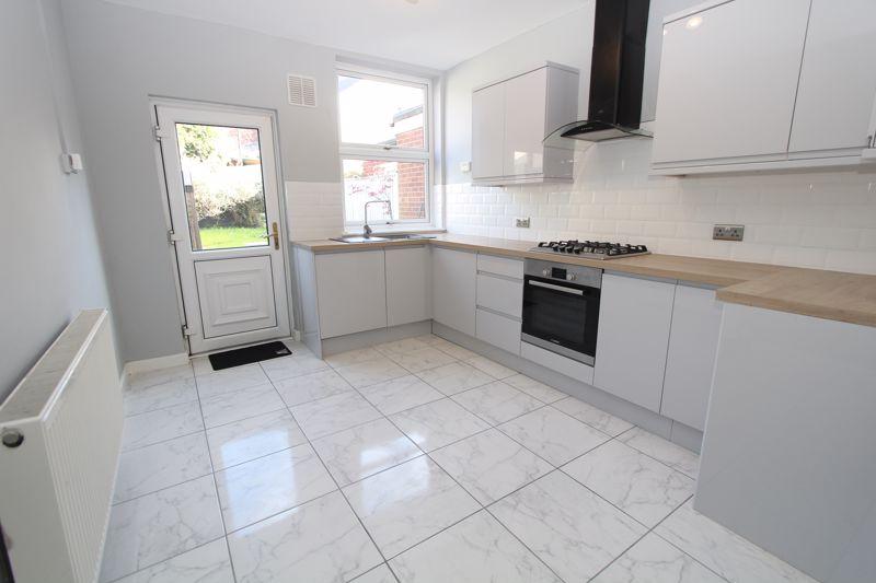 High Oak, Brierley Hill DY5 3 bed terraced house for sale £160,000