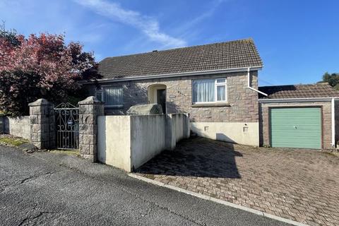 2 bedroom bungalow for sale, Hillside Gardens, Lostwithiel PL22