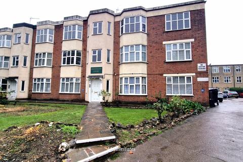 3 bedroom flat to rent, Brownlow Court, Oak Lane N11 2BH