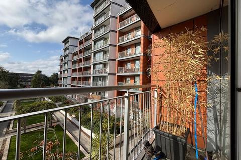 127 Holland Gardens, Brentford, TW8 0AZ