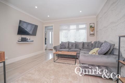 2 bedroom detached bungalow for sale, Tilburg Road, Canvey Island, SS8