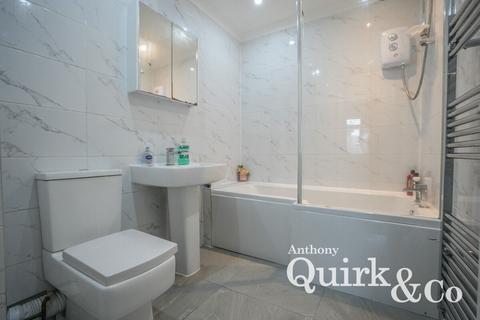 2 bedroom detached bungalow for sale, Tilburg Road, Canvey Island, SS8