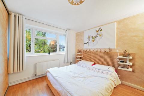 2 bedroom flat for sale, St. James Road, Stratford, E15