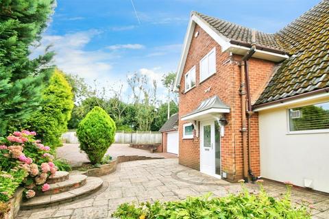 3 bedroom detached house for sale, Hetton Road, Houghton Le Spring, Tyne & Wear, DH5