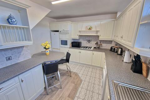 3 bedroom terraced house for sale, Larchwood Road, Coventry CV7