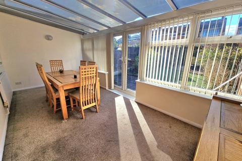 3 bedroom terraced house for sale, Larchwood Road, Coventry CV7