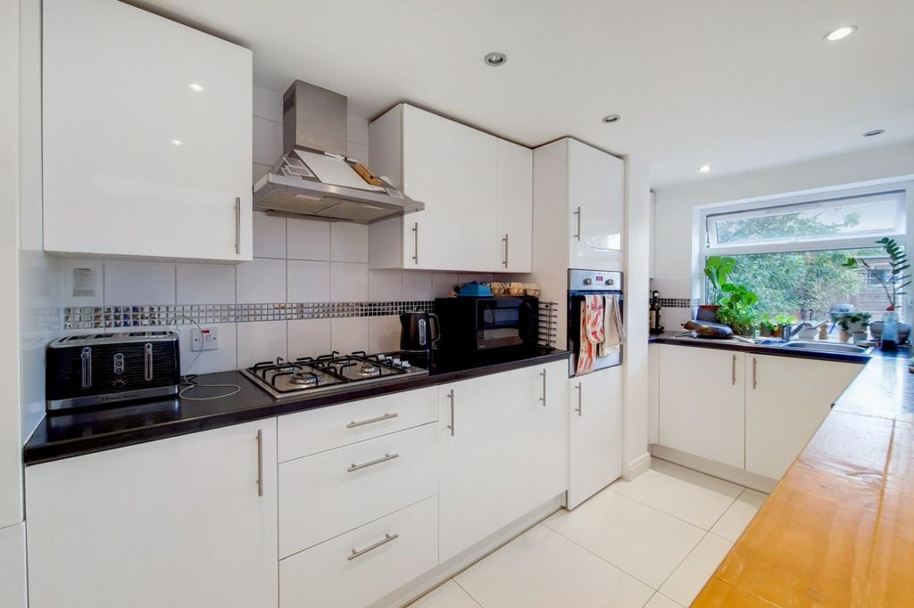 All Saints Road, Wimbledon SW19 4 bed terraced house to rent £3,000