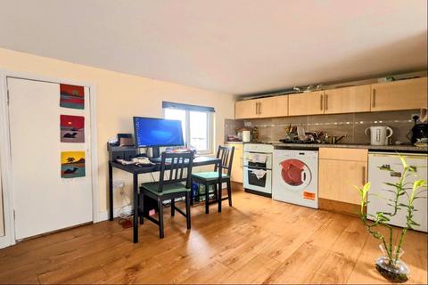 undefined, Kings Road, St. Albans AL2