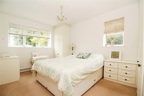 3 bedroom bungalow for sale, Kirfield Drive, Leicestershire LE10