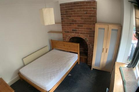 4 bedroom house share to rent, Birmingham B29