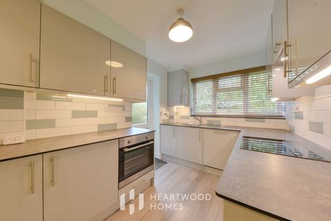 2 bedroom maisonette for sale, High Street, Colney Heath