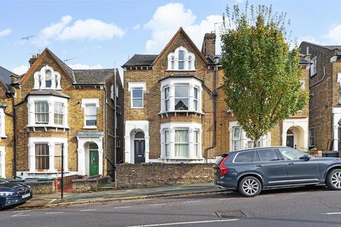 1 bedroom flat for sale, Ferme Park Road, London N8