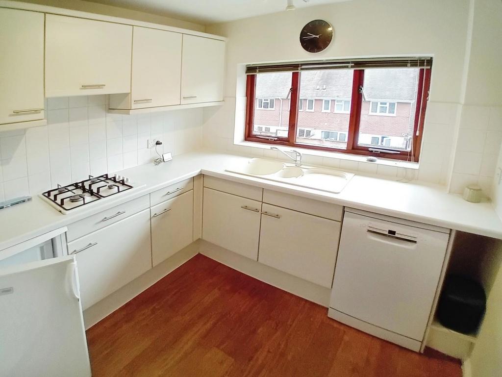 Marks Mews, Castle Lane, Warwick 1 bed apartment to rent £950 pcm (£219 pw)
