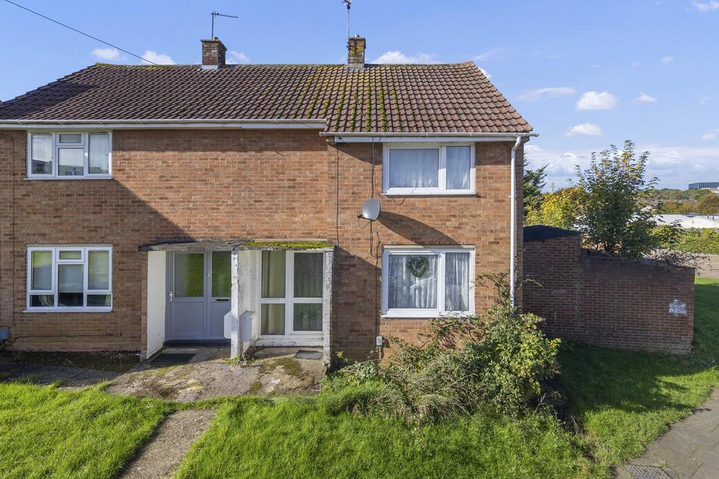 Blackmoor Avenue, Corby, NN18 2 bed semidetached house for sale £140,000