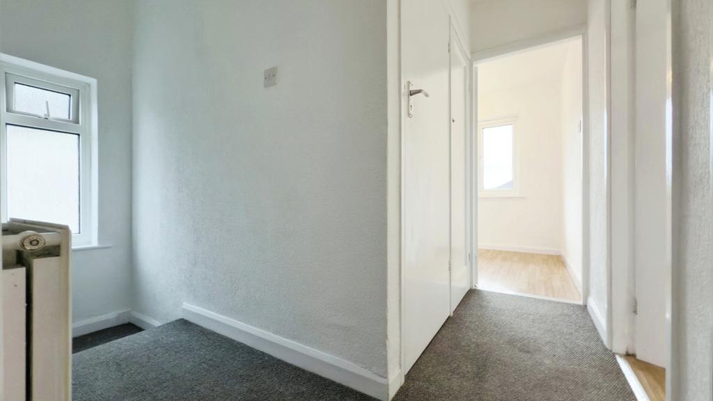 Wharnecliffe Close, Whitchurch... 2 bed duplex for sale £180,000